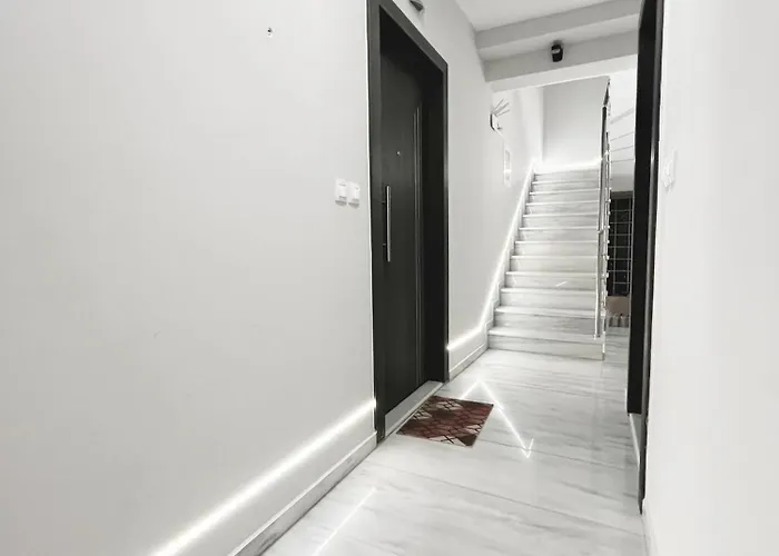 Blueline 1 Апартаменты Лоутраки